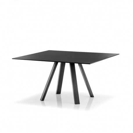 Table carré ARKI, noir, plateau finition anti-marques, Pedrali, 139x139