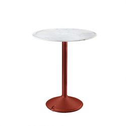 Brut, table ronde d'extérieur, Magis pied rouge, plateau en marbre blanc de Carrare 60 cm