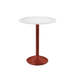 Brut, table ronde d'extérieur, Magis pied rouge, plateau HPL blanc 60 cm