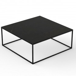 Table basse carrée contemporaine Pixel 100x100xH25cm, Vondom, Dekton Kelya noir et pieds noirs