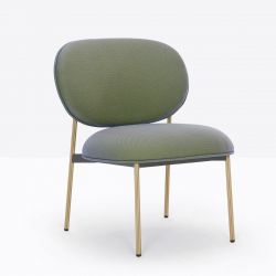 Lot de deux petits fauteuils design confortable, Blume 2951, Pedrali, tissu Jaali Kvadrat, vert sauge, structure laiton, 63x63xH